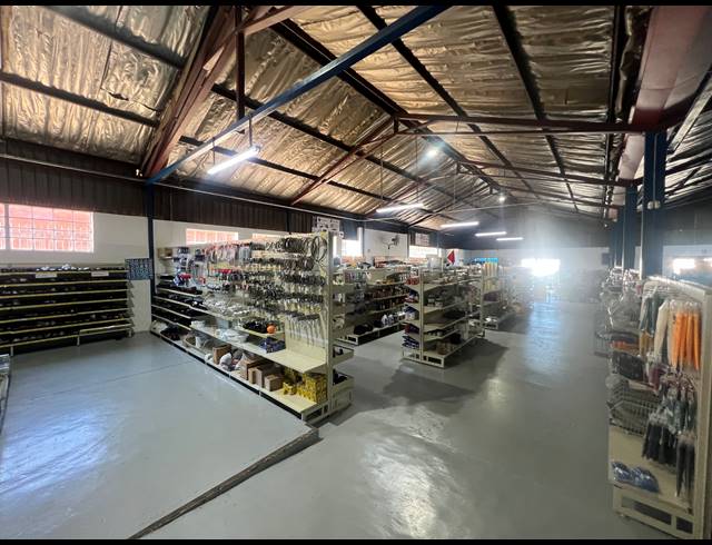 1,300M² FACTORY FOR SALE IN ALRODE SOUTH